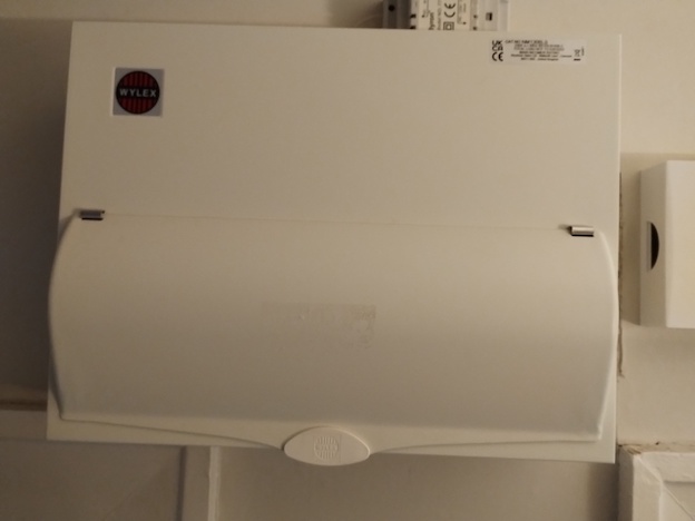 Consumer unit closed.